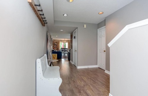 The Blue Mountains House | Blue Mountain 3BR, Sierra Lane Condo