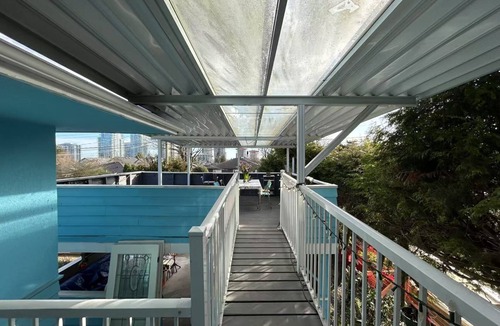 Marpole House | Blue Vintage Villa Near Skytrain at 61st & Cambie