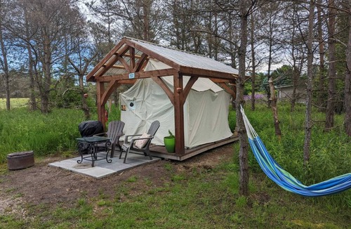 Hepworth House | Brand Glamping Tent, Hepworth, 3 Wooded Acres