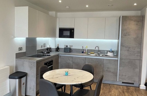 Gascoigne Apartment | Brand new 1 bed luxury apartment, Balcony with amazing views