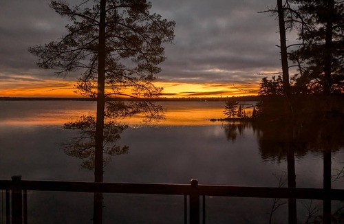 Calabogie House | Brand new home, lakefront with Level 2 EV charger, Starlink high speed internet