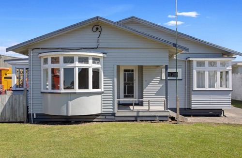 Waiotahi House | Bridge Street Accommodation