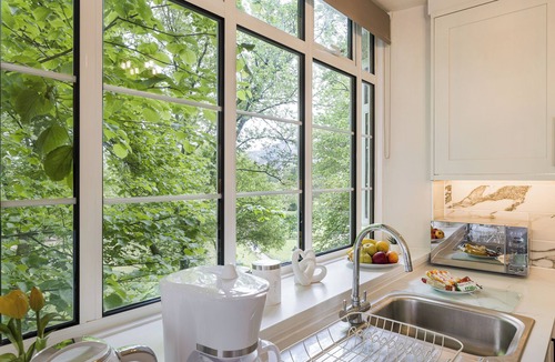 Montpelier Apartment | Bright 1-Bed Apartment with Balcony in the Heart of Brighton