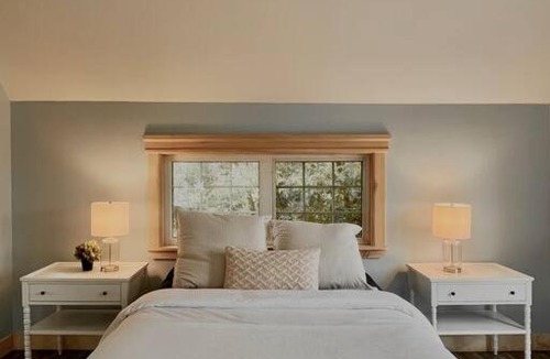 Georgetown House | Bright 2 bedroom Three Rivers Sea View Home