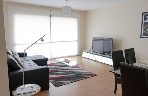 Sao Pedro Apartment | BRIGHT LIGHT APARTMENT