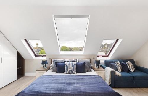 Golders Green Apartment | Bright & Spacious 2-Bedroom Top Floor Apartment
