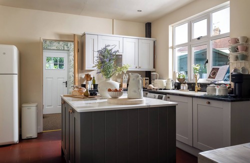 Broadway House | Broadway Country Chic Cottage