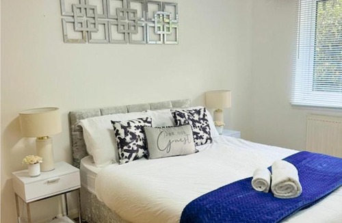 Wistow House | Bungalow - Sleeps 6 - Garden - Wheelchair Access