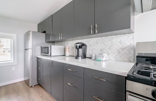 Leamington House | Bunker by the Bay - Perfect Couples Getaway