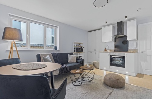 Mapperley Apartment | Bushrah House