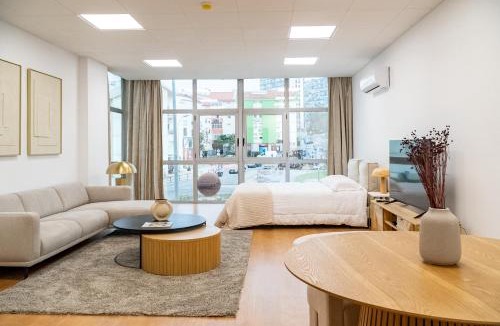 Carnaxide Apartment | Business office - Studio with garage