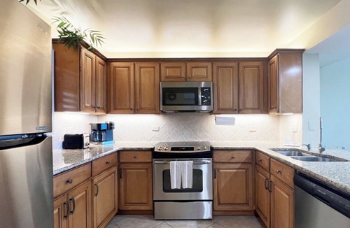 Rock Harbor Condo | Buttonwood Bay. Luxurious, Tropical Modern Single-Level Lifestyle. Sleeps Six.