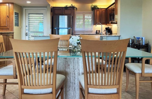Rock Harbor Condo | Buttonwood Bay. Luxurious, Tropical Modern Single-Level Lifestyle. Sleeps Six.