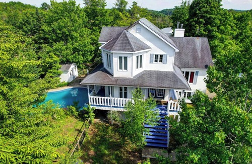 Esterel Villa | Rare - Victorian Villa 5 bedrooms, 3 bathrooms on an animal park + spa+ pool