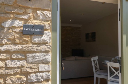 Witney Cottage | Cabin ∙ 1 bedroom ∙ 2 guests