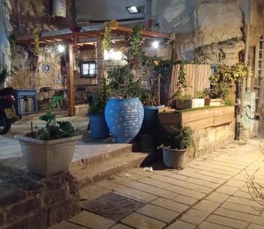 Acre Old City Ski Chalet | Calamari Suite