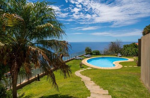 Estrela da Calheta Apartment | Calheta Victory View by An Island Apart