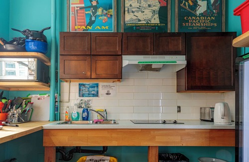 Central Hostel | Cambie Downtown Hostel