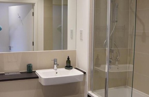 Trumpington Apartment | Cambridge Urban Suite