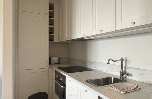 Belgirate Apartment | Camelia modern apartment with lake view