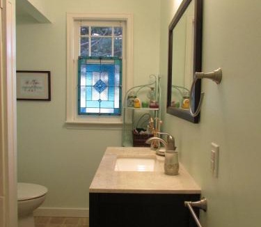 Regional District of Nanaimo Bed & Breakfast | Campbell Cottage B&B