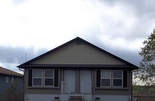Gull Lake House | Campbell's Clean & Comfortable Modern Duplex 4662B