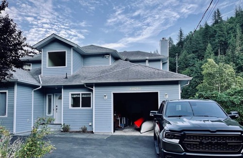 Lake Errock House | Canoe, SUP getaway lake house at Lake Errock