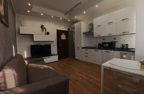 Turro Apartment | Canova Accogliente Casa Vacanze - Affari