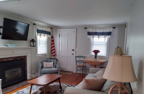 South Yarmouth House | Cape Cod Good Hope Cottage in Yarmouth