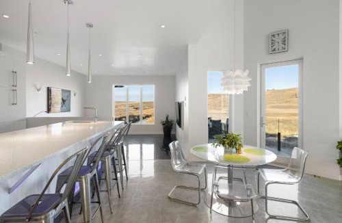 Alberta Villa | Carbon Valley Ranch