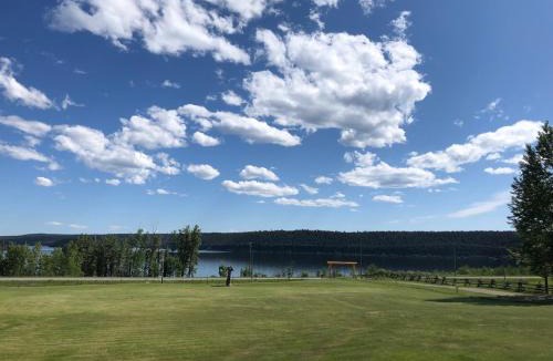 Lac La Hache House | Cariboo Log Guest House