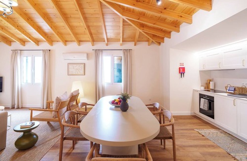 Porto Moniz House | Casa Amarela do Redondo - Seixal - Madeira Island