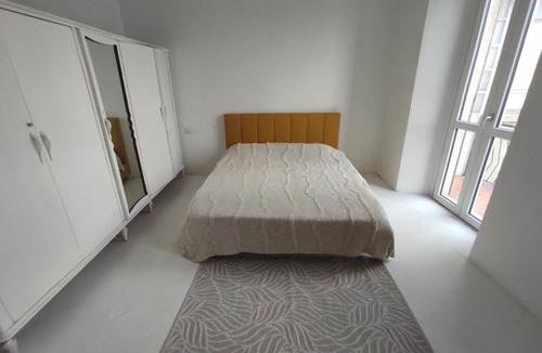 Albese con Cassano House | Casa Bloom Como
