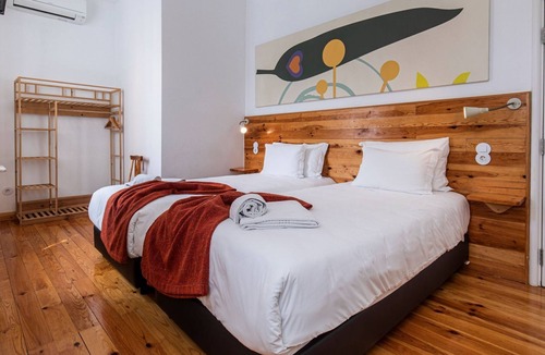Santa Maria e Sao Miguel House | Casa da Estefânea | Quarto 3 Self Check-in Online