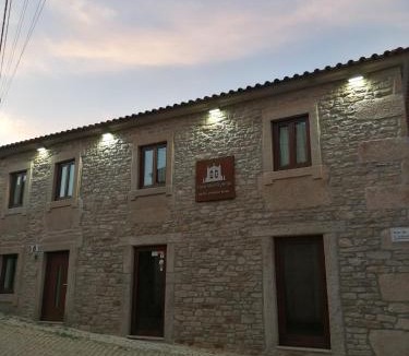 Mogadouro House | Casa de l' Eigreija