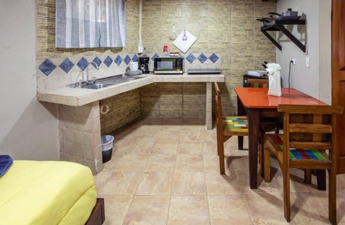 Valle Pura Vida Hotel | Casa del Arbol (Adults only)