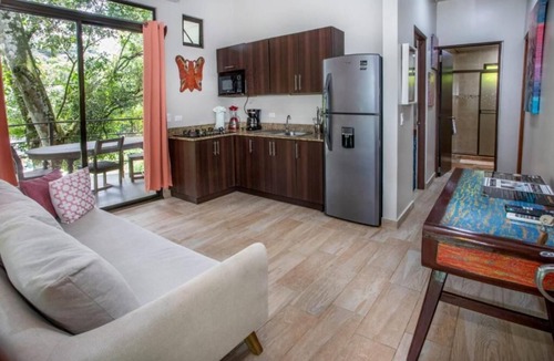 Valle Pura Vida Hotel | Casa del Arbol (Adults only)