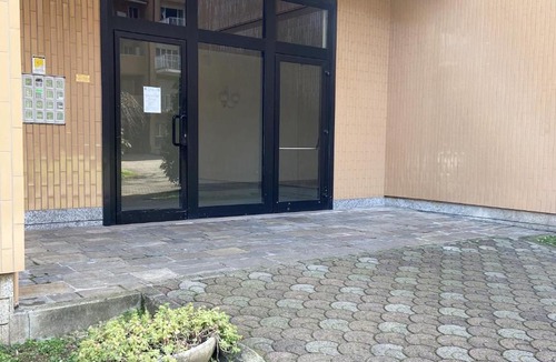 Milano Due Apartment | Casa di Laura mono e bilo di fronte Ospedale San Raffaele