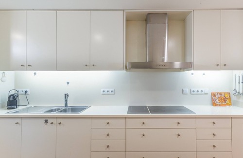 Lanhelas House | Casa do Castanhal: Mountain View, Private Terrace & Wi-Fi in Seixas