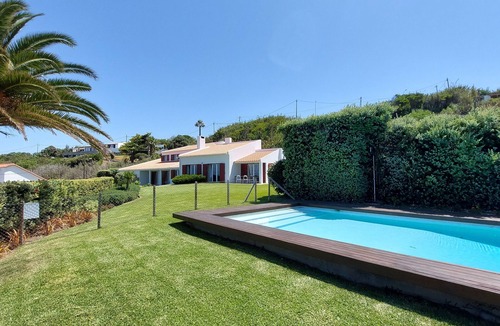 Almocageme House | Casa dos Muros