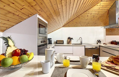 Sao Jorge House | Casa Leão de Ouro by LovelyStay