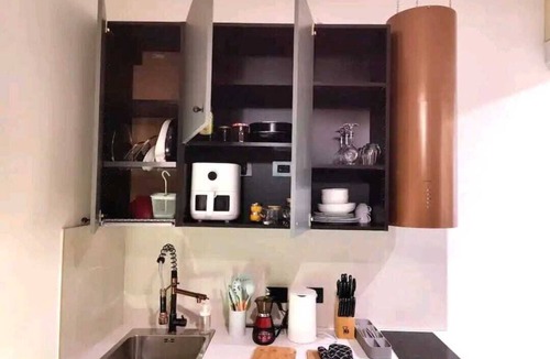 Turro Apartment | Casa MaMo: Design & Vintage above Subway: +Parking