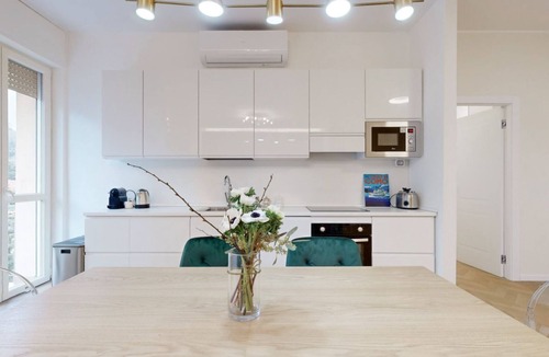 Como Apartment | Casa Margherita- Central/AC/New/Balcony
