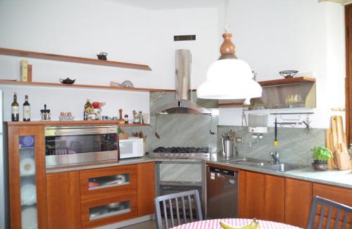Monate Villa | Casa Neu
