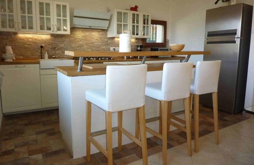 Porto Valtravaglia Apartment | Casa Paradiso in Porto Valtravaglia