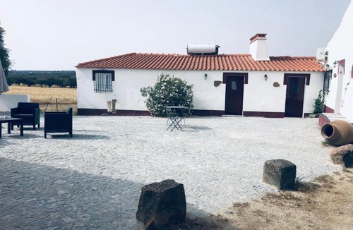 Arronches House | Casas da Faia - Nature Guest House