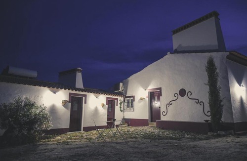 Arronches House | Casas da Faia - Nature Guest House