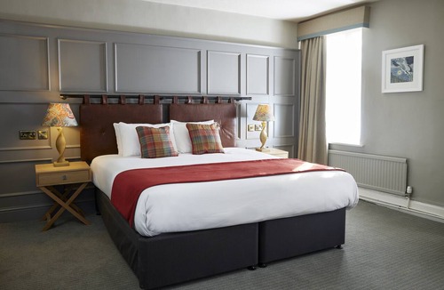 Kirby Muxloe Hotel | Castle Hotel by Chef and Brewer Collection