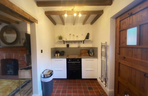Tutbury Cottage | Castle View by Peakes Retreats. Romantic, Cosy Cottage in Historical Tutbury