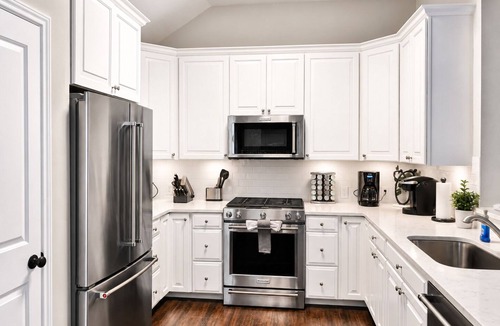 Cedar Park House | Cedar Park Monthly Rentals: Fully Equipped for Travel & Remote Work